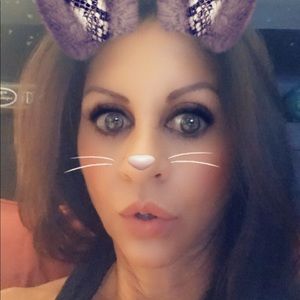 Meet your Posher, Wava